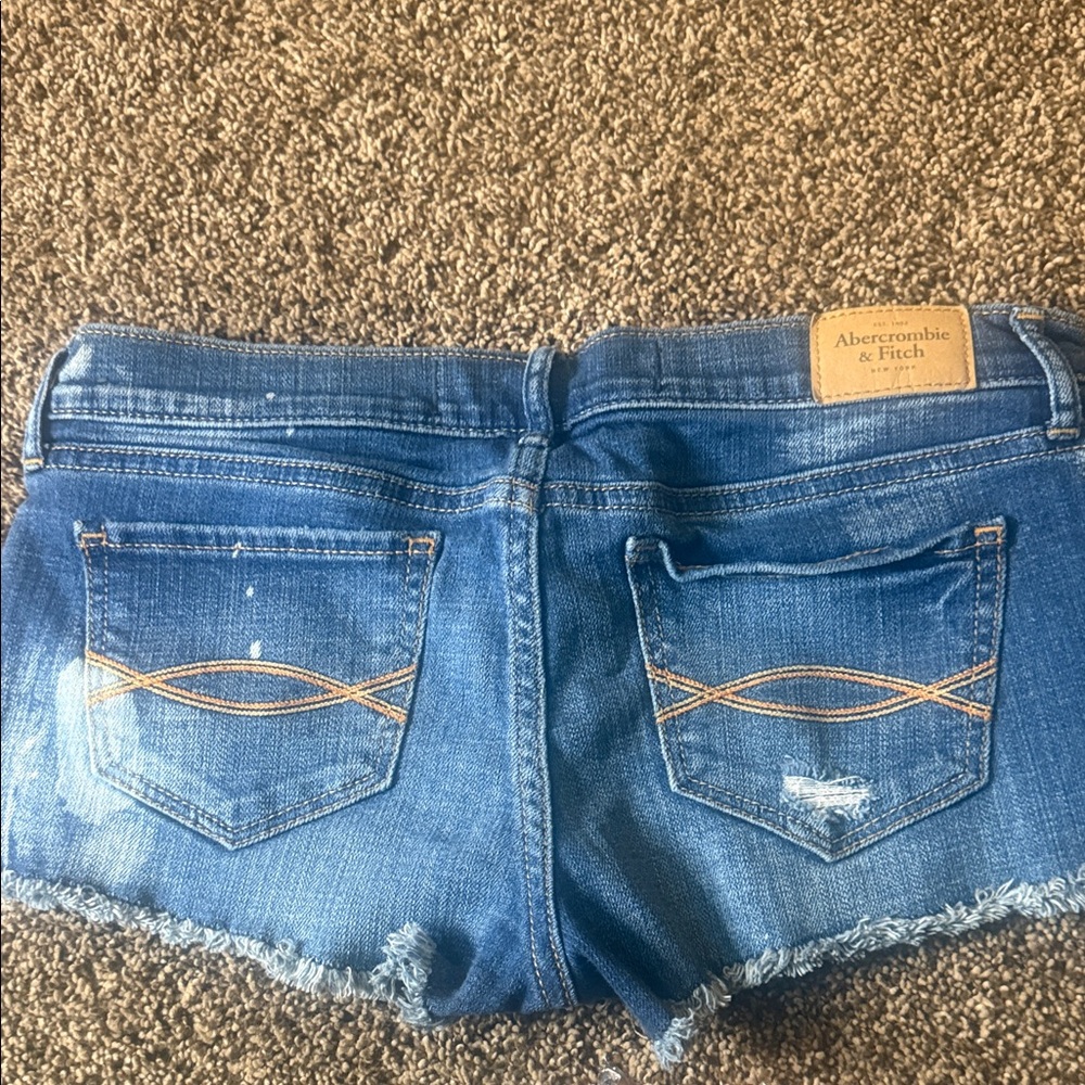 American Eagle Outfitters Distressed Blue Jean Shorts - Picture 3 of 3